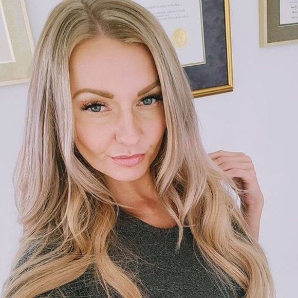 leahselbie